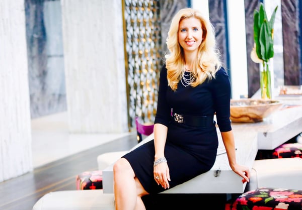 Traci.Headshots-26 2-min-3_optimxize